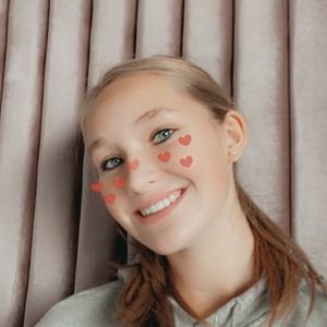 Meet your Posher, Makenzie